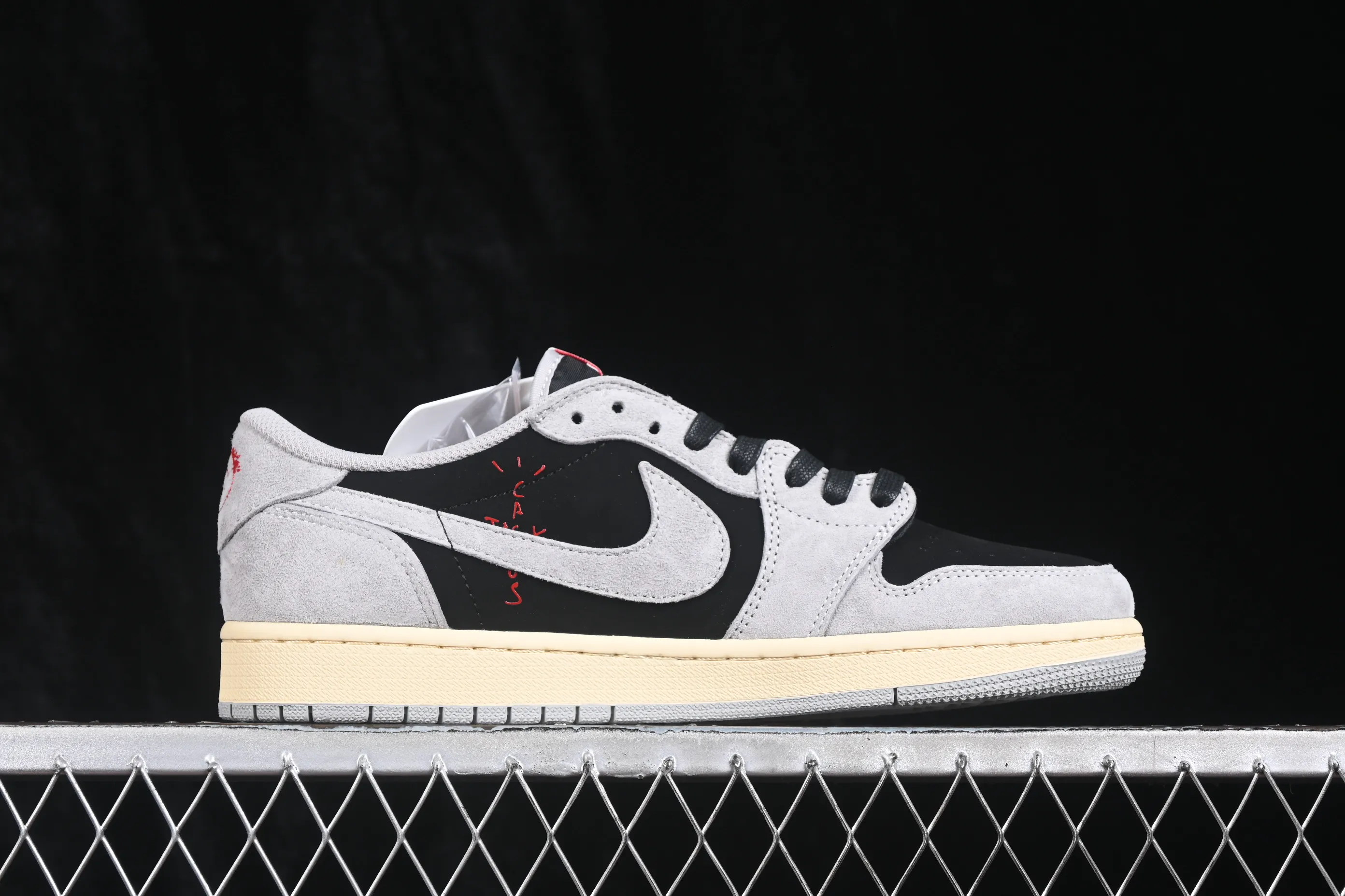 All categories Air Jordan Jordan series basketball shoes Air Jordan 1 Low Travis Scott x Air Jordan 1 Low OG AJ1 Joe 1 undercut low DM7866-010